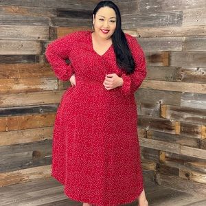 New with tags, only worn once for pics, plus size flowy polka dot dress